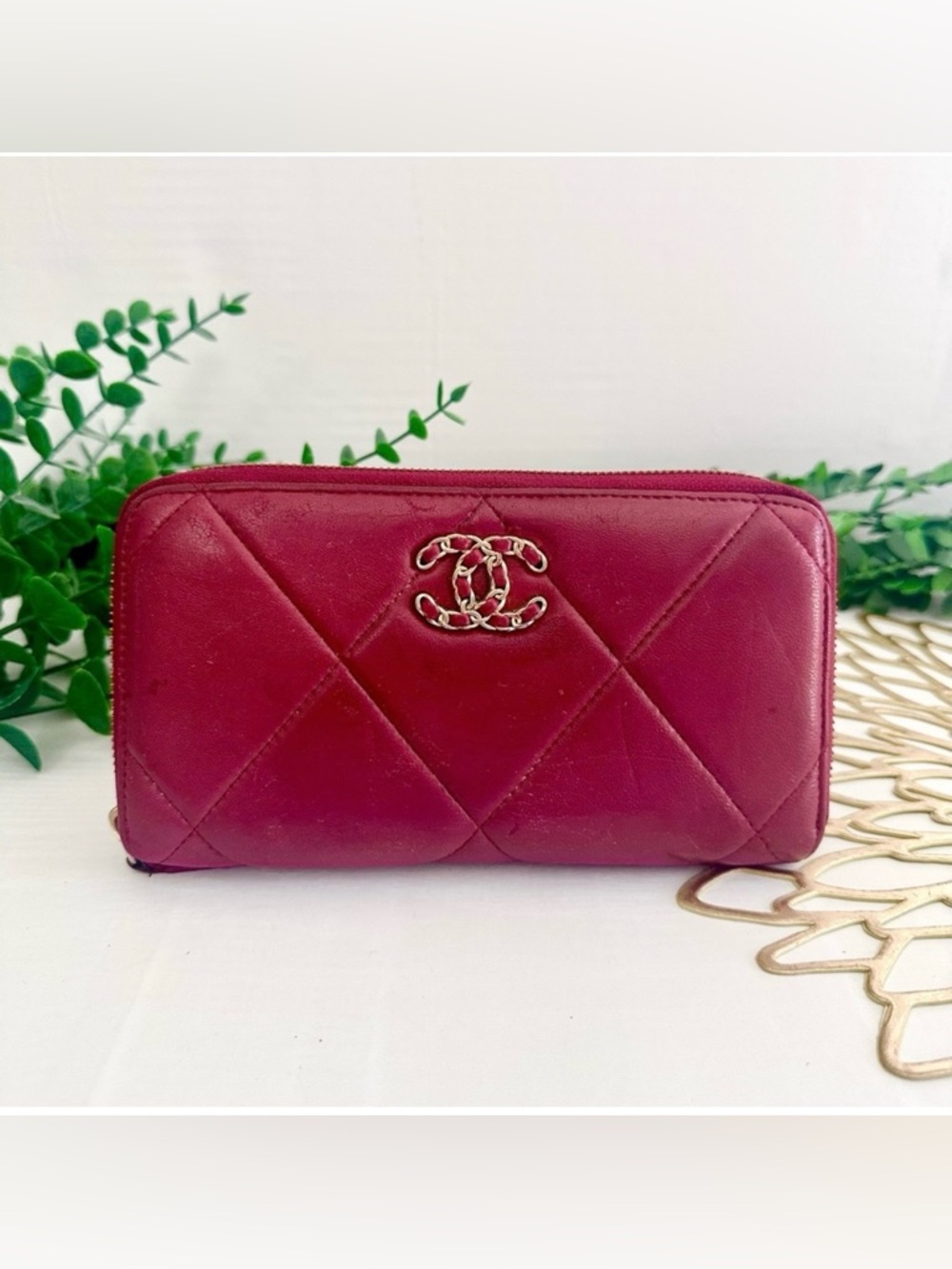 CHANEL 19 Zippy Quilted Long Wallet